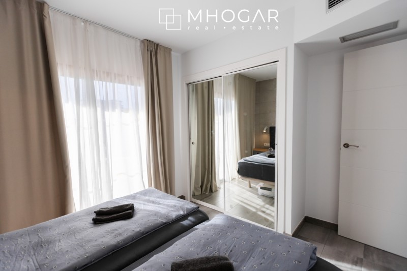 Apartamento con vistas al mar en venta, unicado a tan solo unos pasos de la Cala de La Calalga, Calpe! 